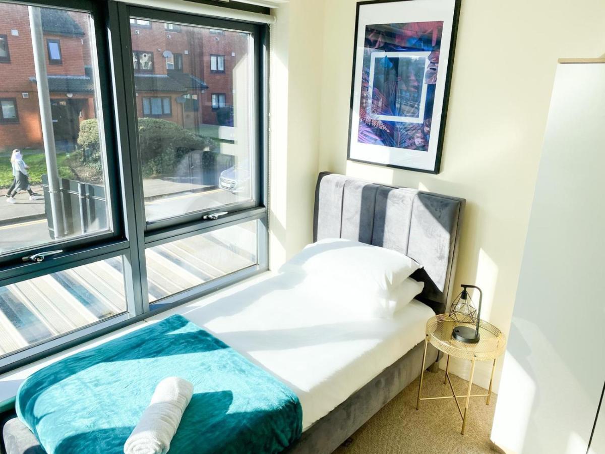 Tudors Esuites House City Centre Netflix Birmingham Exterior photo